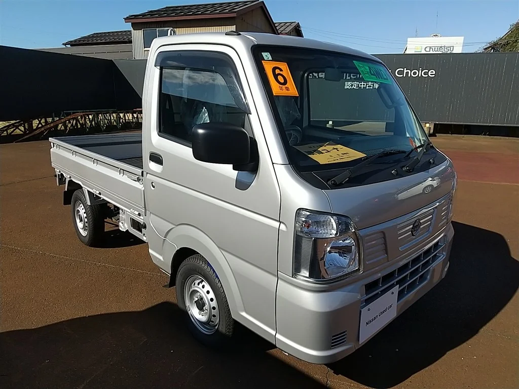 Nissan NT100 Clipper DR16T 2024